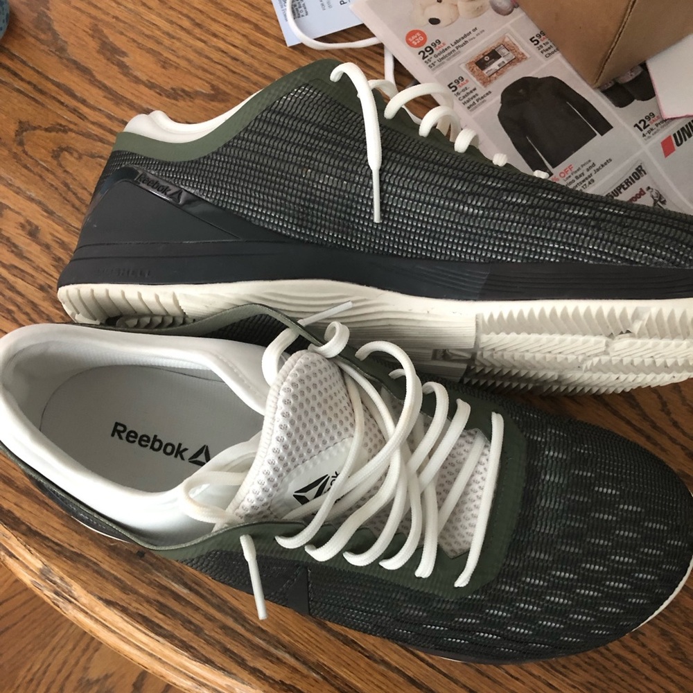 Brand new Reebok CrossFit Nano 8 flex weave SZ 12